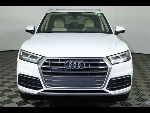 Used 2018 Audi Q5 2.0T Premium Plus w/ Premium Plus Package image 12