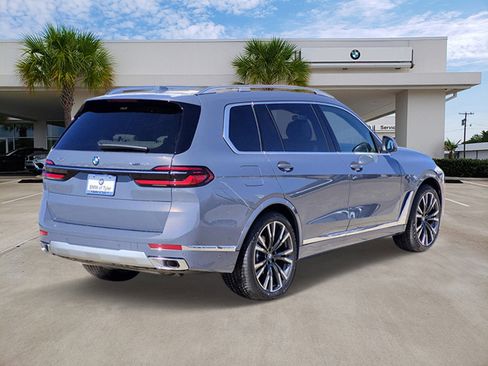 New 2026 BMW X7 xDrive40i w/ Executive Package image 4