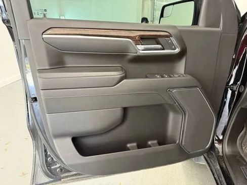 Used 2024 GMC Sierra 1500 Elevation image 13