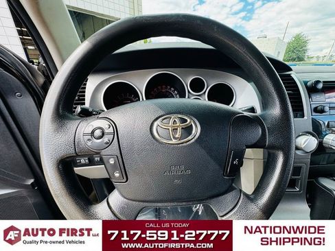 Used 2013 Toyota Tundra 4x4 CrewMax image 11