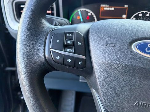 Used 2022 Ford Maverick XLT FWD image 18