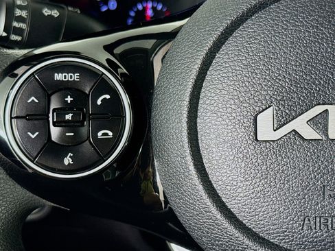 Used 2022 Kia Soul S FWD image 13