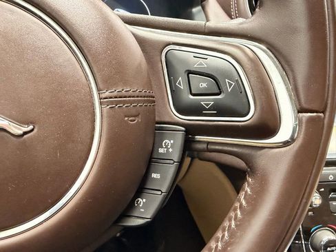 Used 2017 Jaguar XJ L Portfolio image 25
