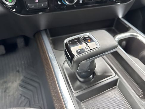 Used 2024 Chevrolet Silverado 1500 LT Trail Boss w/ Convenience Package II image 16