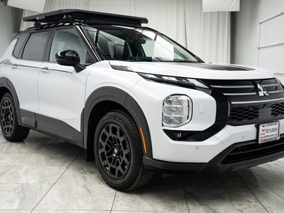 Used 2025 Mitsubishi Outlander Trail Edition