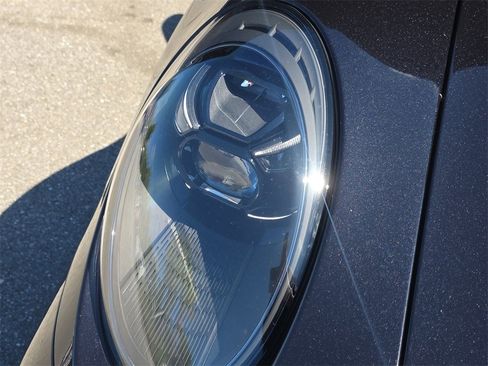 Used 2024 Porsche 911 Carrera GTS image 15