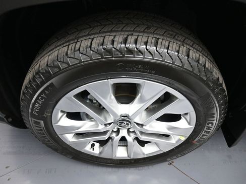 Certified 2025 Toyota RAV4 XLE Premium image 14