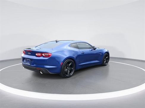 Used 2021 Chevrolet Camaro LT image 8