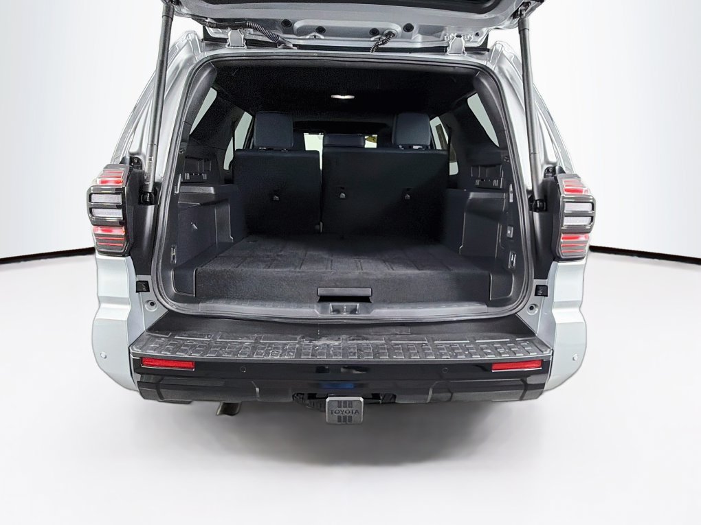 Used 2025 Toyota 4Runner Platinum AWD/4WD image 26