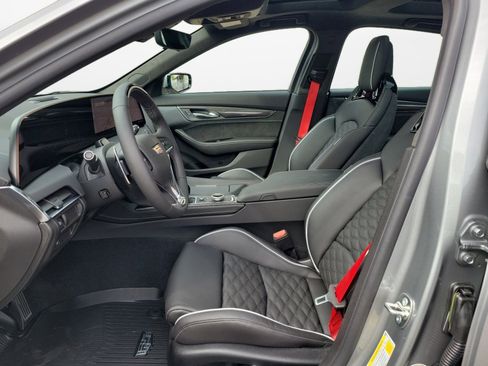 New 2026 Cadillac CT5 V RWD image 9