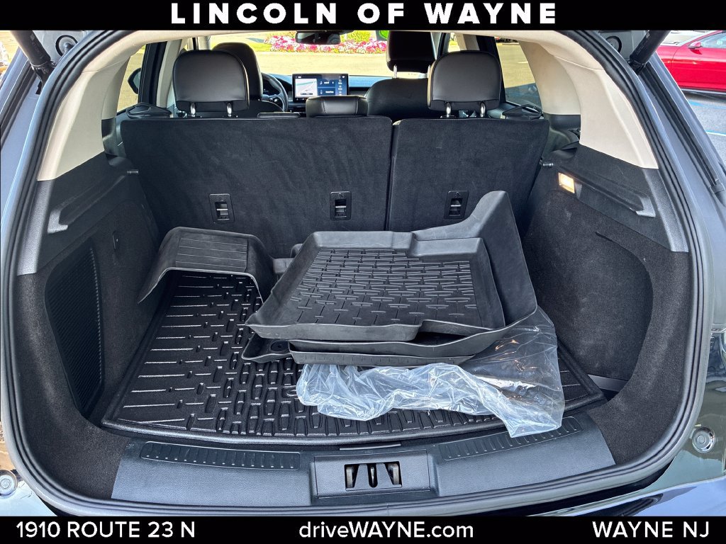 Certified 2023 Lincoln Corsair AWD w/ Rear Removable Package Tray image 7