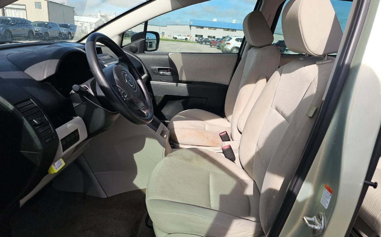 Used 2008 MAZDA MAZDA5 Sport FWD image 13