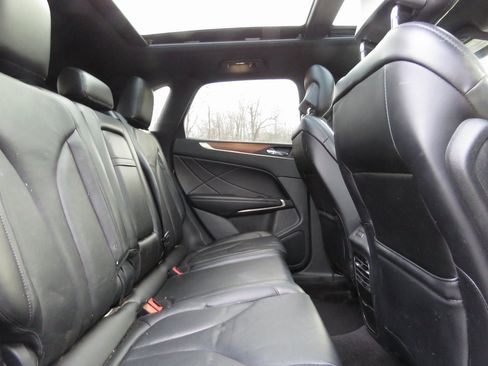 Used 2017 Lincoln MKC Reserve w/ Lincoln MKC Climate Package image 16