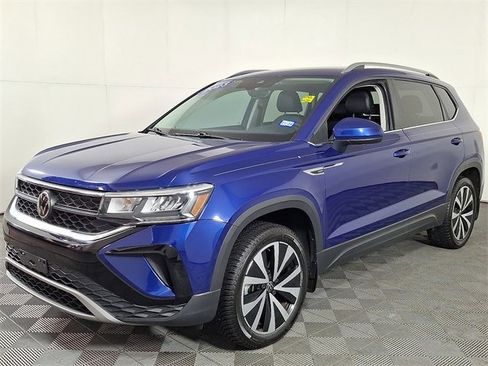 Used 2023 Volkswagen Taos SE image 6