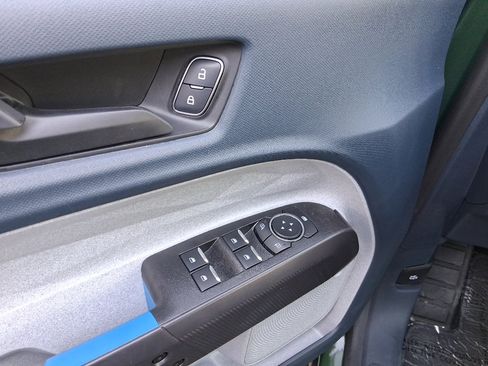 Used 2025 Ford Maverick XLT w/ XLT Luxury Package image 12