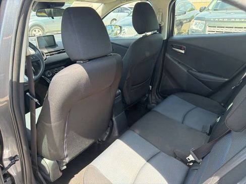 Used 2017 Toyota Yaris iA FWD image 15