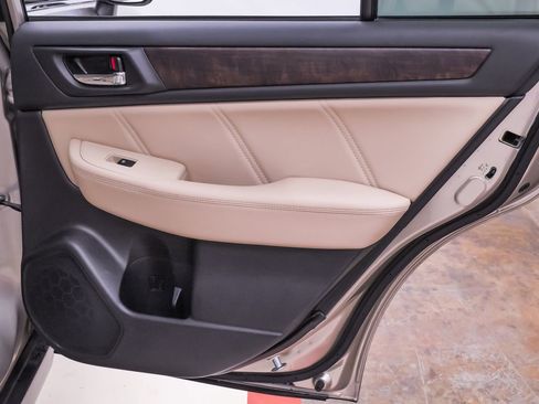 Used 2018 Subaru Outback 3.6R Limited image 28