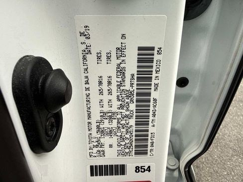 Used 2019 Toyota Tacoma TRD Off-Road w/ Technology Package image 29