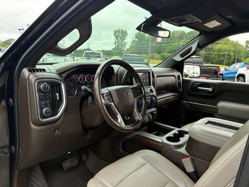 Used 2020 Chevrolet Silverado 1500 RST AWD/4WD image 13