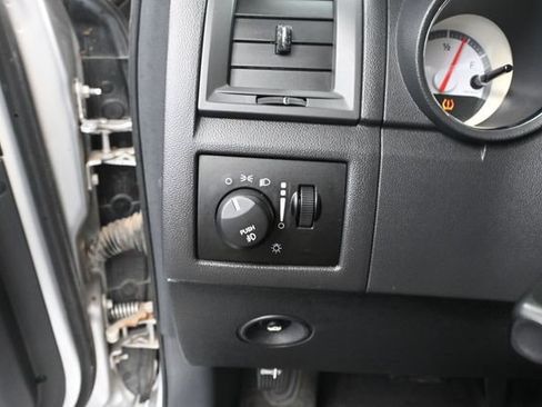 Used 2010 Dodge Charger SXT AWD/4WD image 25