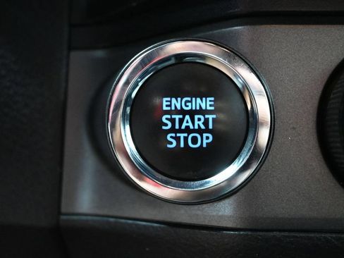 Used 2023 Toyota Tacoma TRD Off-Road AWD/4WD image 5
