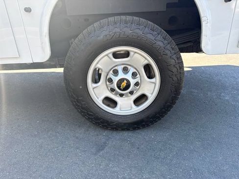 Used 2023 Chevrolet Silverado 2500 W/T w/ WT Convenience Package RWD image 12