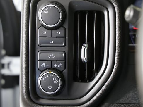 Certified 2024 Chevrolet Silverado 2500 W/T w/ WT Convenience Package image 23