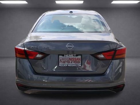 New 2025 Nissan Altima 2.5 S image 5