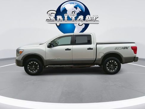 Used 2019 Nissan Titan PRO-4X image 6