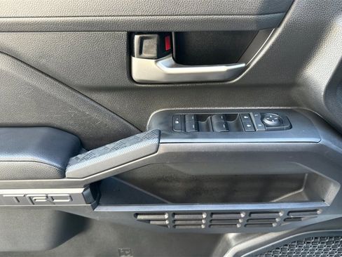 Used 2024 Toyota Tacoma TRD Off-Road image 13