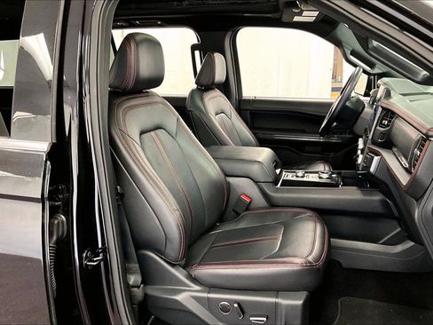 Used 2022 Ford Expedition Max Limited image 7