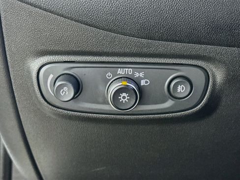 Used 2021 Chevrolet Equinox LT AWD/4WD image 13