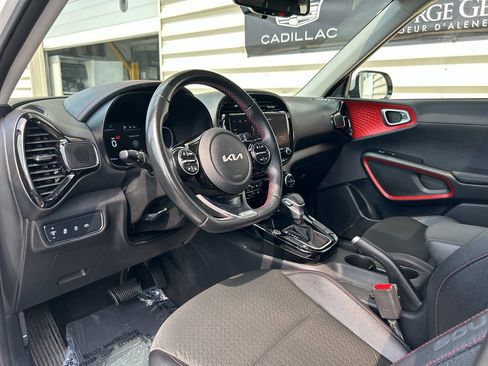 Used 2023 Kia Soul GT-Line FWD image 10