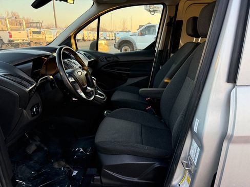 Used 2017 Ford Transit Connect XL FWD image 15