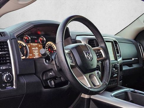 Used 2017 RAM 1500 Laramie w/ Convenience Group image 10