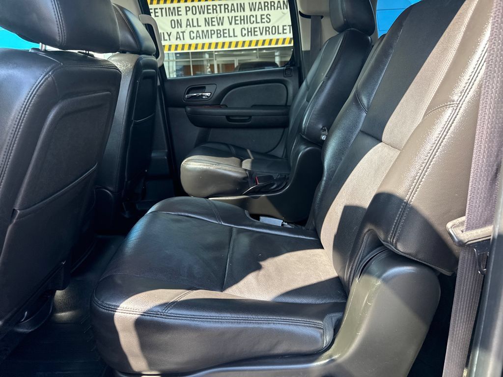 Used 2012 GMC Yukon XL SLT AWD/4WD image 30