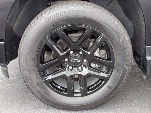 Used 2024 Chevrolet Silverado 1500 Custom w/ LPO, Dark Essentials Package RWD image 29