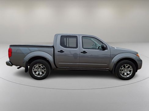 Used 2020 Nissan Frontier SV image 12