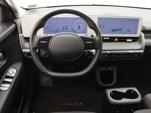 Used 2024 Hyundai Ioniq 5 SEL image 12