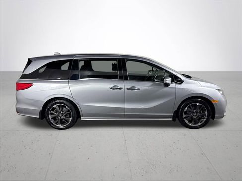 Used 2023 Honda Odyssey Elite image 5