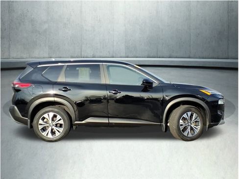 Used 2023 Nissan Rogue SV image 25