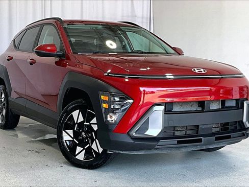 Used 2025 Hyundai Kona SEL AWD/4WD image 33