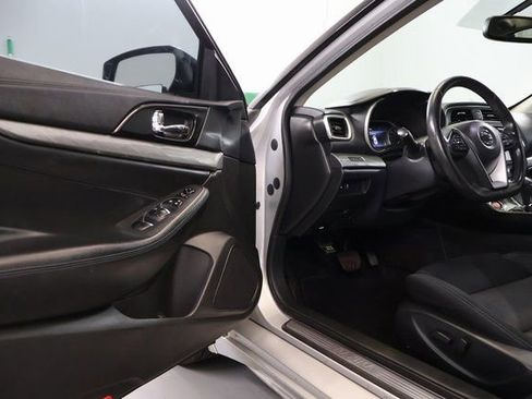 Used 2017 Nissan Maxima 3.5 S image 9