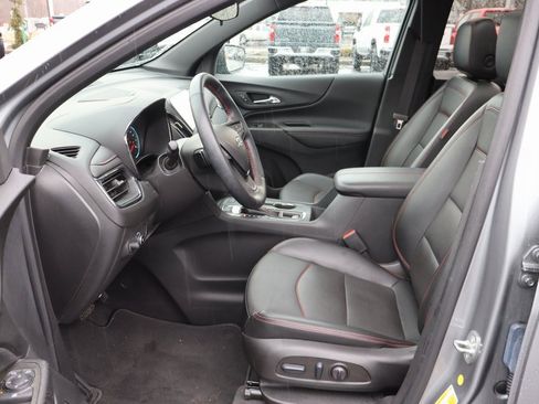 Used 2023 Chevrolet Equinox RS w/ RS Leather Package image 4