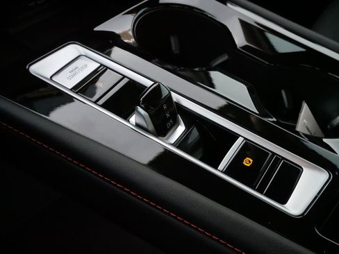 Used 2024 Volkswagen Atlas Peak Edition SEL image 24