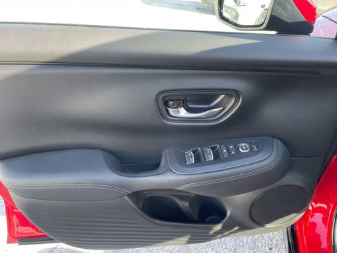 Used 2025 Honda HR-V EX-L image 18