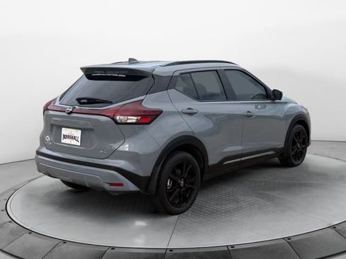 Used 2024 Nissan Kicks SR w/ SR Premium Package FWD image 3