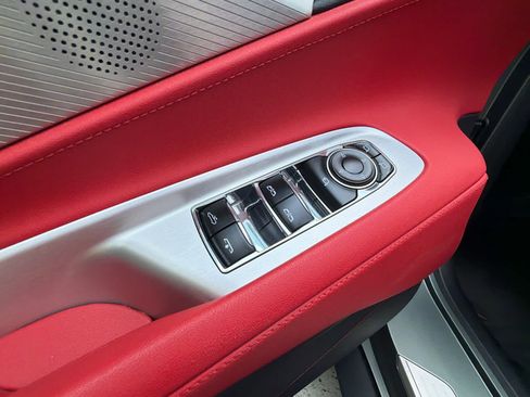 Used 2023 Chevrolet Corvette Stingray Preferred Conv w/ Z51 Performance Package RWD image 26