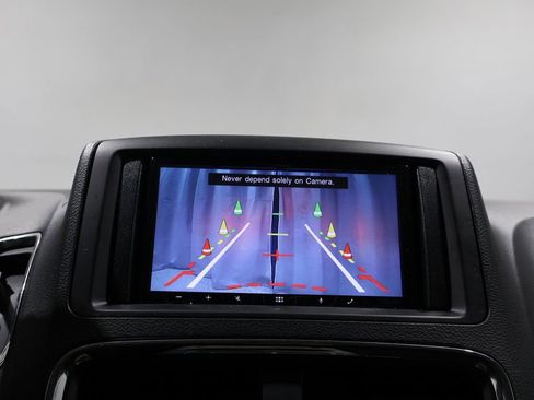 Used 2016 Dodge Grand Caravan SXT image 24