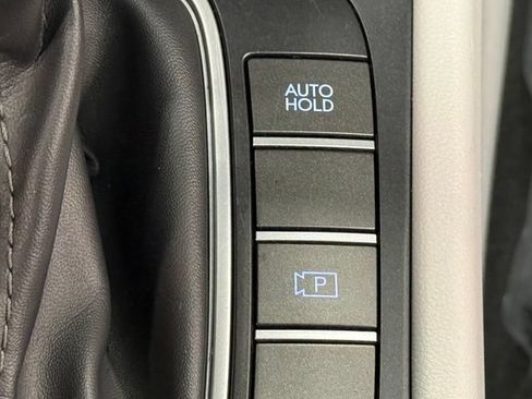Used 2024 Hyundai Kona SEL AWD/4WD image 31